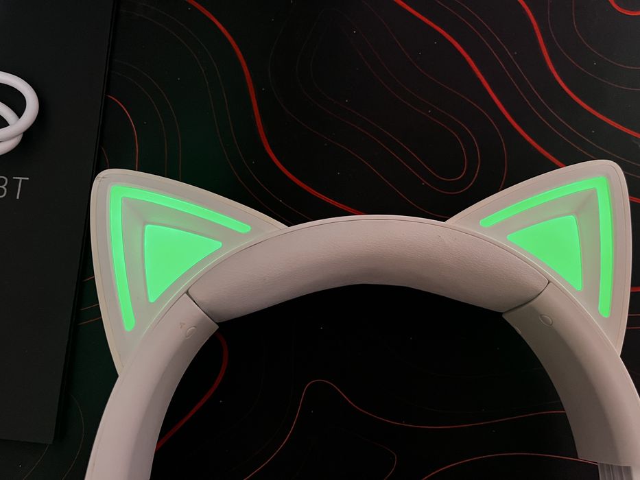 Razer Kraken Kitty V2 BT – White