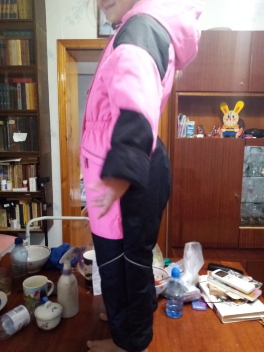 Продам комбинезон новый.