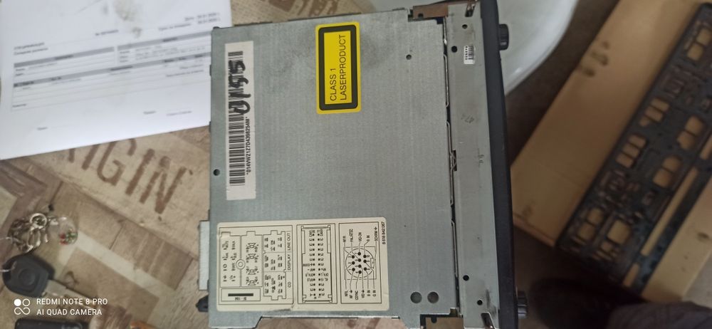 Оригинална навигация за пасат и голф 4 ,шаран