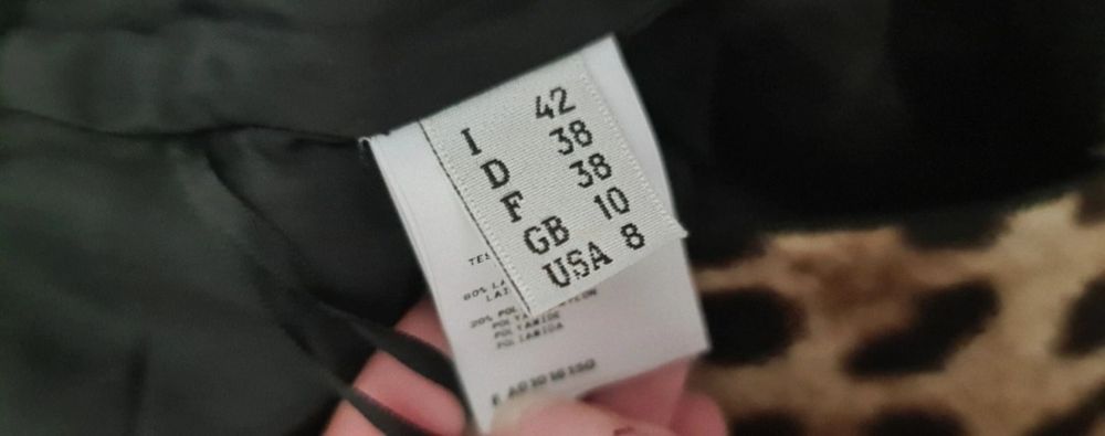 Fusta Moschino Cheap and chic