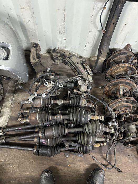 Запчасть тоета нессан