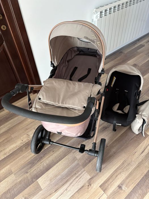 Căruț 3 in 1 landou , parte sport + scoică auto