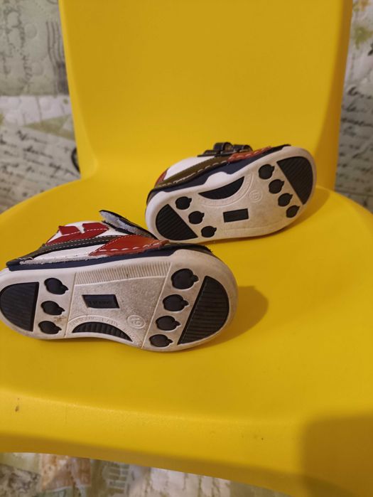 Обувки PONKI 19 номер