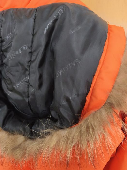 Зимно дамско яке Л размер,оргинално 55 лв е