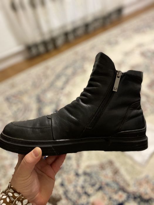 Кожные сапоги черные