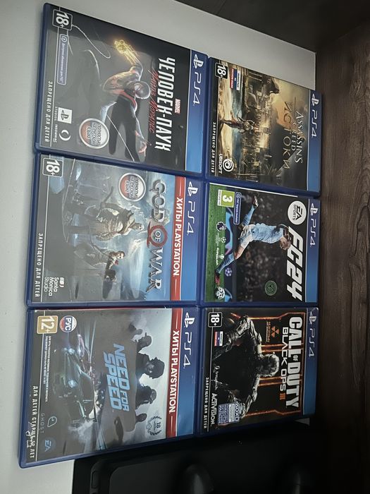 Пс4 слим 1 террабайт + 10 дисков