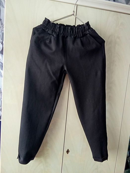 Школьные брюки размер 8-10 лет состояние идеальное