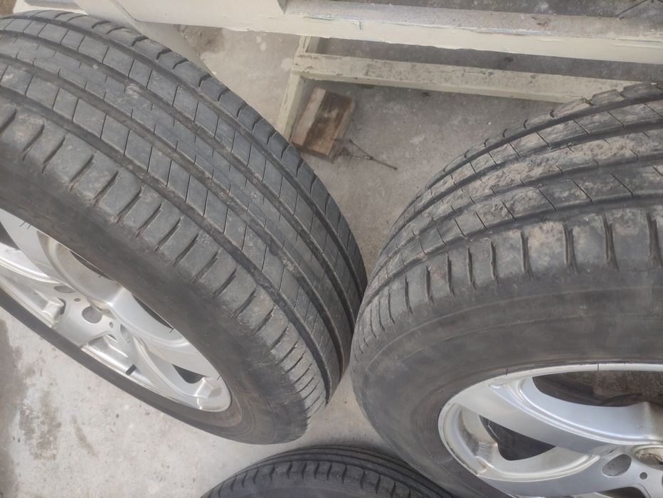 Джанти с летни  гуми 5х114.3  245/60/18