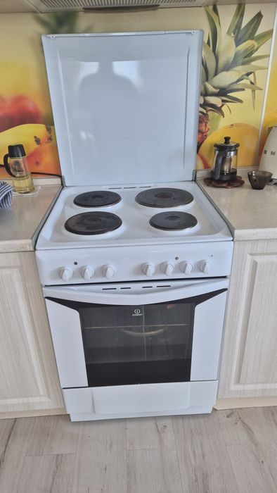 Продам плиту элетрическую