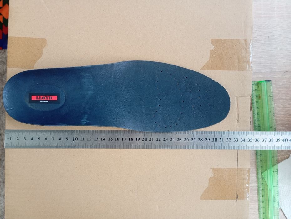 Кроссовки бренд LLOYD