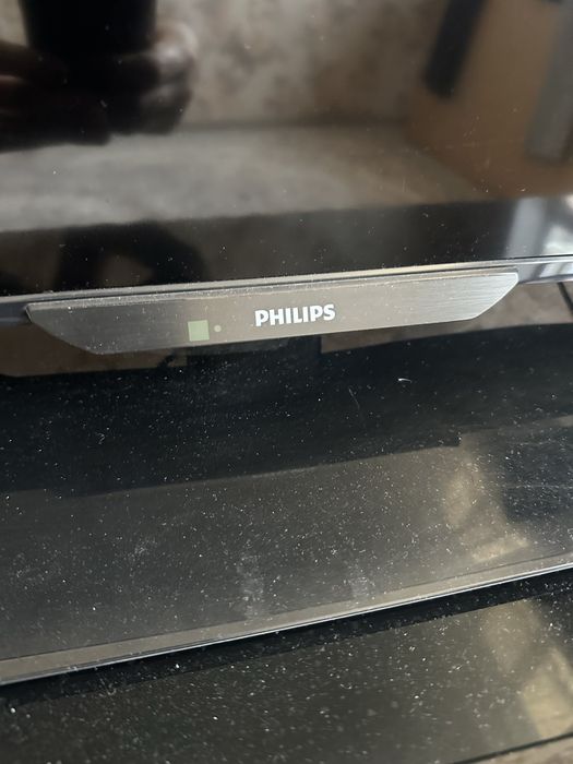 Телевизор Philips в хорошем состоянии