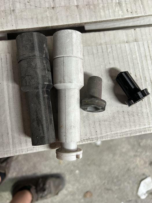 Pistol de vopsit in camp electrostatic