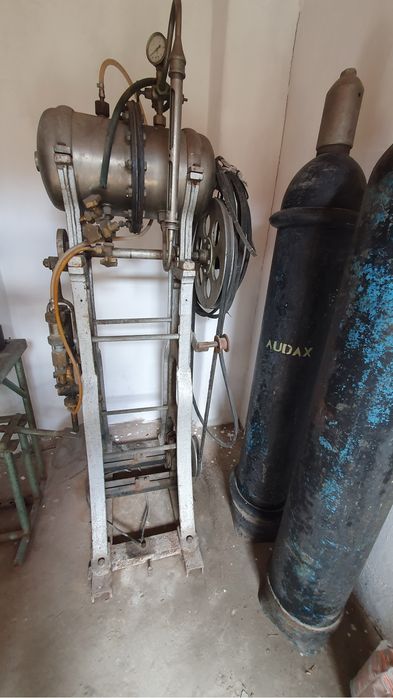 Instalatie de imbuteliat suc, sifon