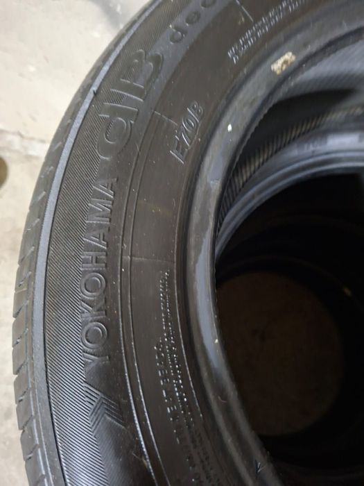 Продам шины б/у в отличном состоянии.