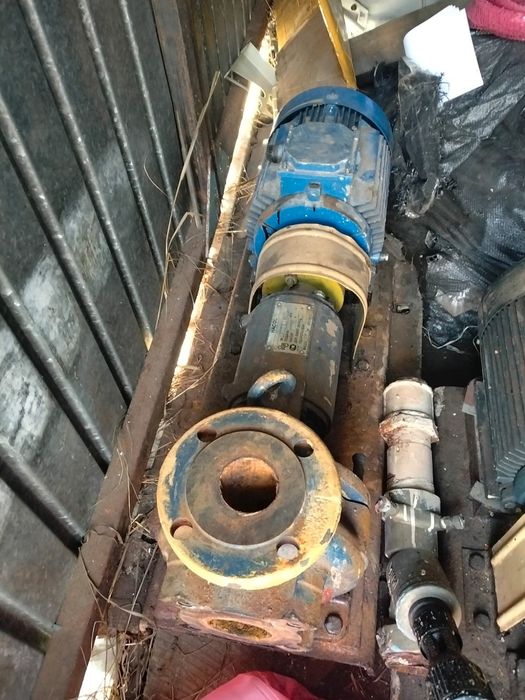 Продам насосы водяные