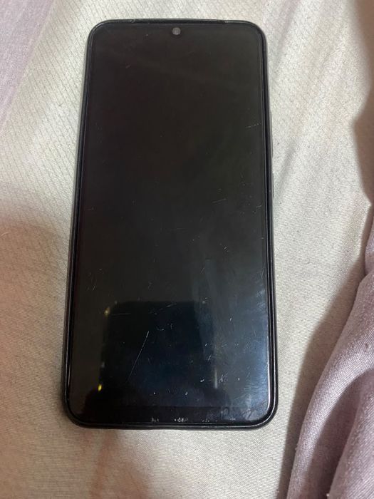 продам смартфон vivo v21e
