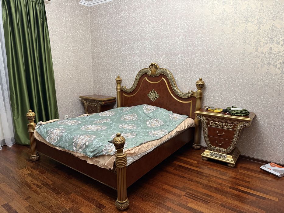 Спальный гарнитур