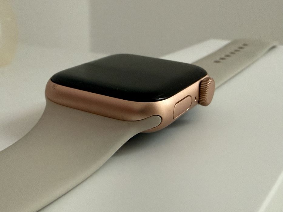 Apple Watch SE 2020