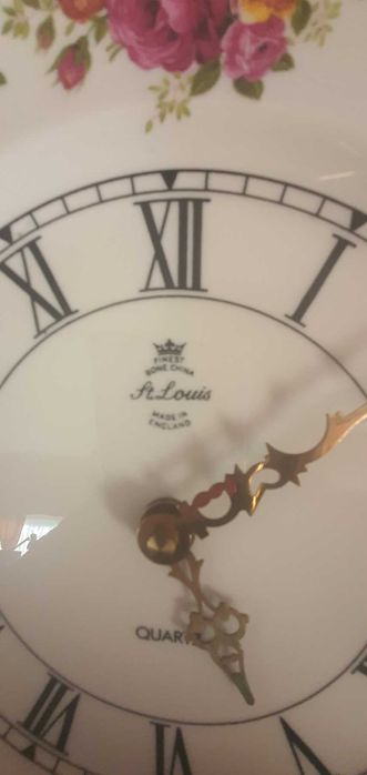 Английски стенен часовник с маркировка в отлично състояние