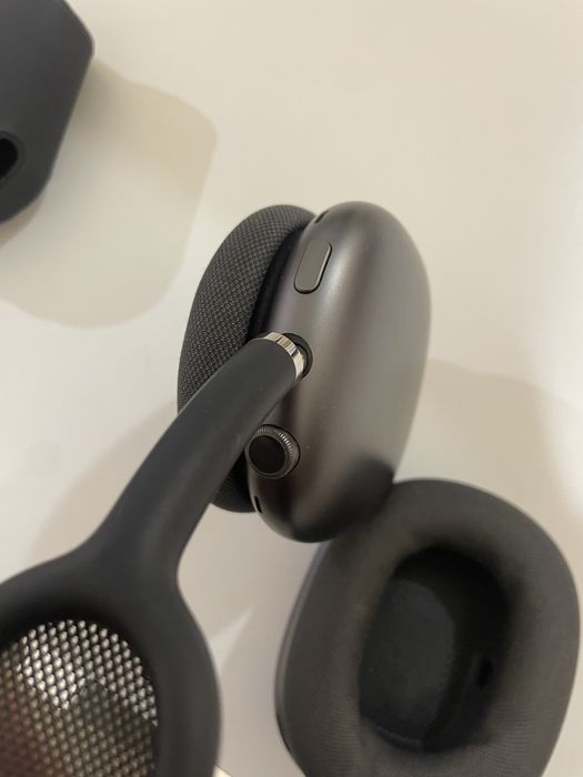 Airpods max в идеальном состоянии 2020