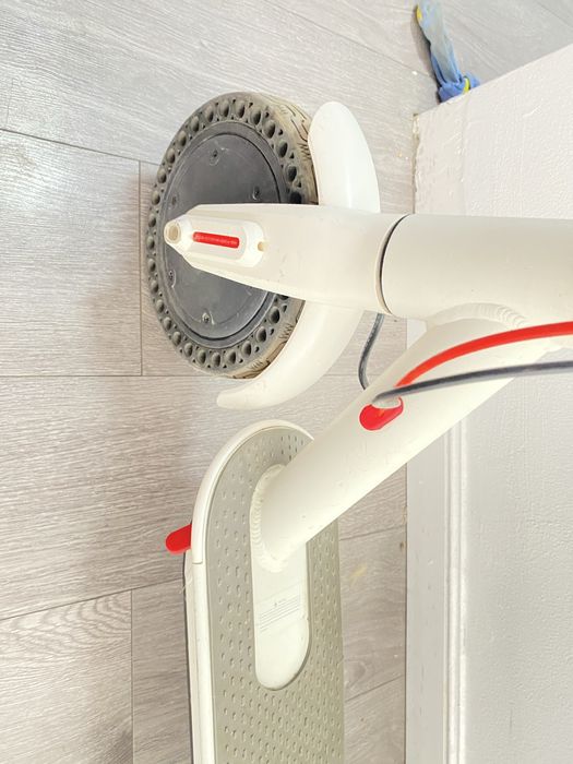 Продам самокат Xiaomi