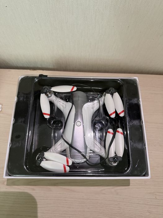 Продаю дрон, полный комплект