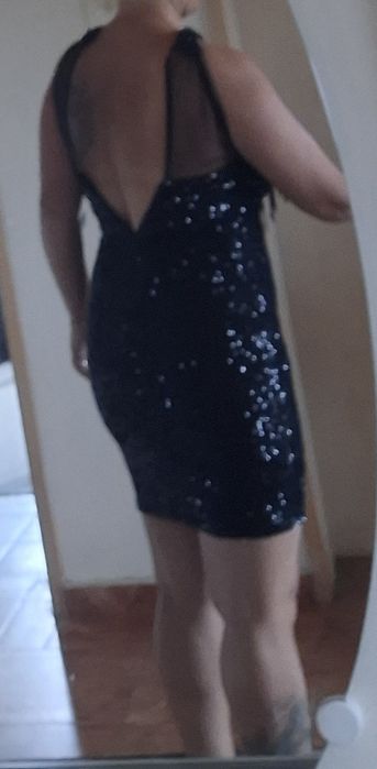 Къса черна рокля паети размер М