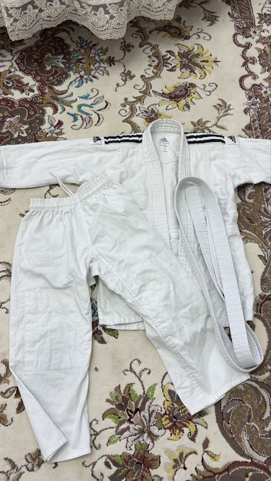 Спорт одежда для дзюдо