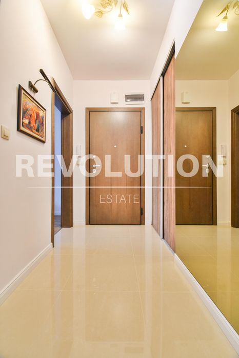 Дава се под наем Тристаен апартамент в София, Център - 110 кв.м за 1450 € - Снимка #9