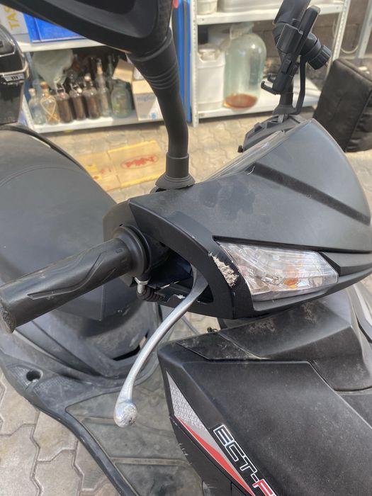 Срочно продам мопед скутер