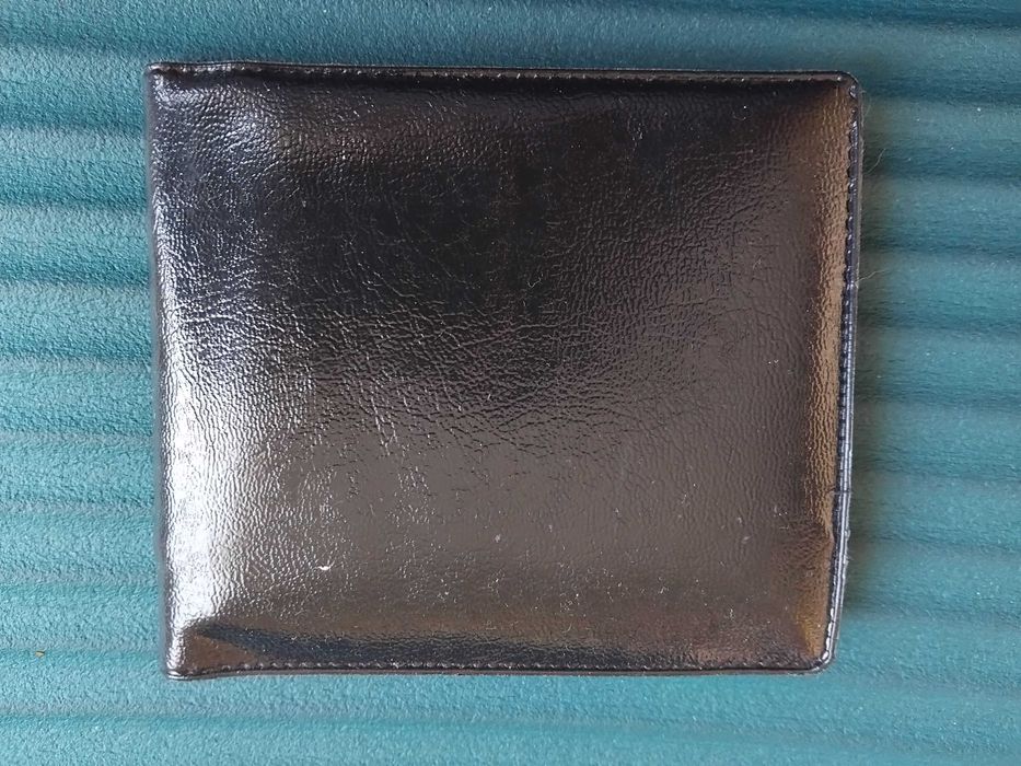 НОВ Мъжки портфейл + холдер за карти