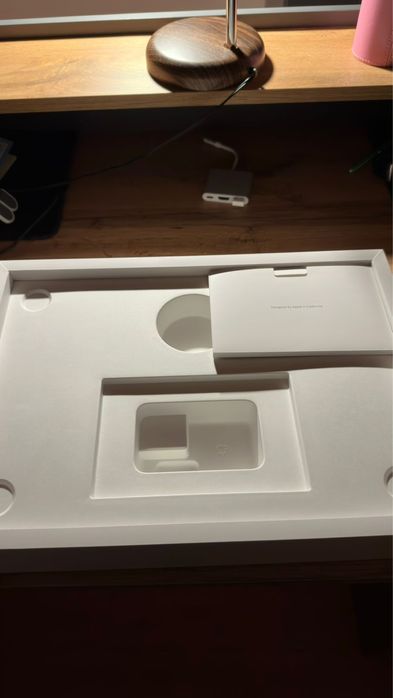MacBook Air 15-inch (M2, 2023)