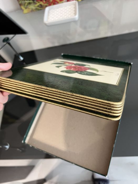 Красиви подложки за хранене