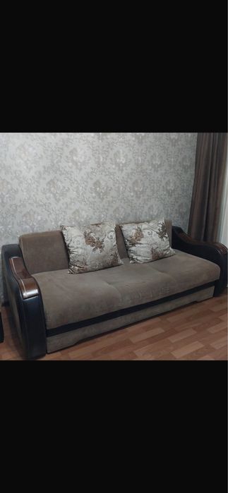 Продам 2 дивана каждый по 30тыс