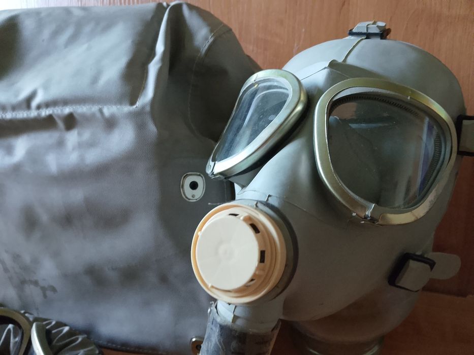 Противогаз ИП-4м