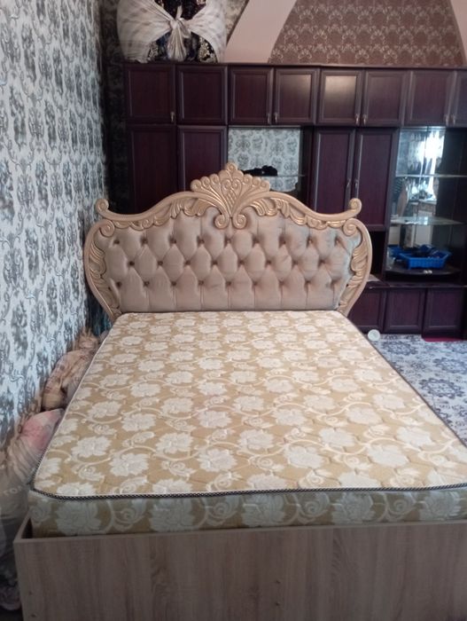 Yotoqxona uchun yumshoq mebel