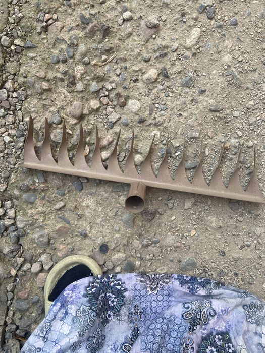 Грабля садовноиинвертар садовый