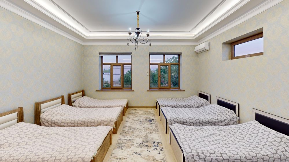 Просторная дача с тёплым бассейном, хаммамом и развлечениями