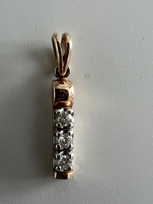 Medalion din aur 585 cu diamante