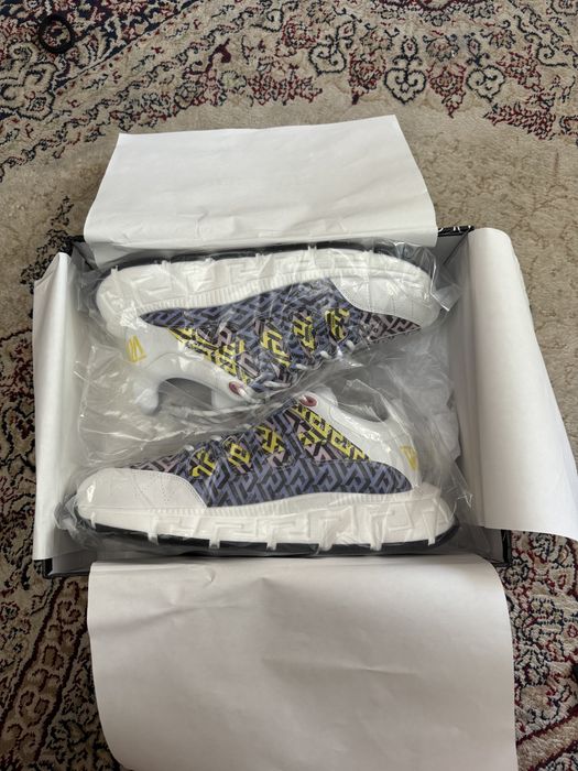 Супер кроссовки от Versace