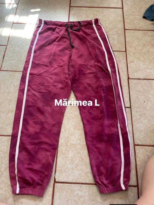Vând haine de dama