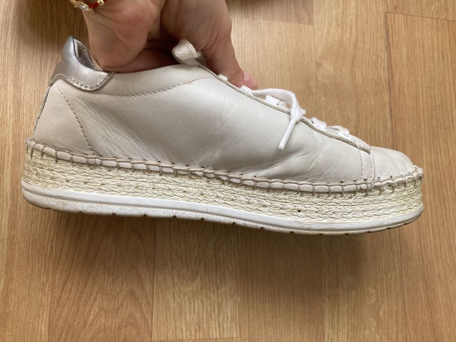 Tenesi piele cu talpa groasa 36