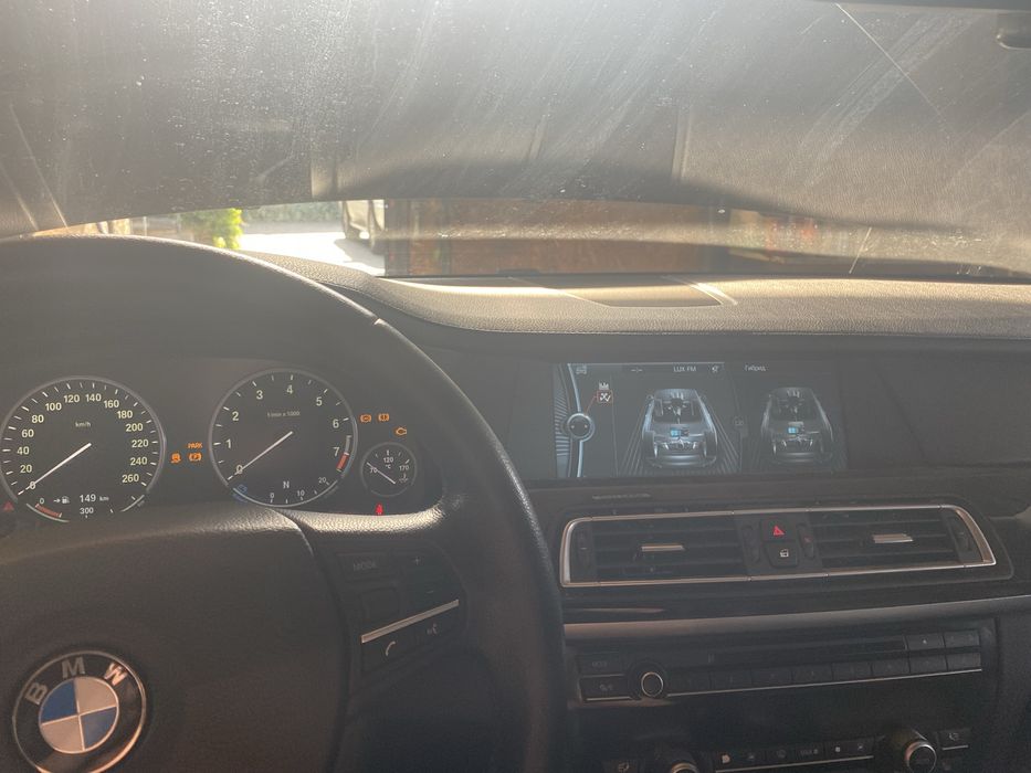 Bmw 750 F02 подетально