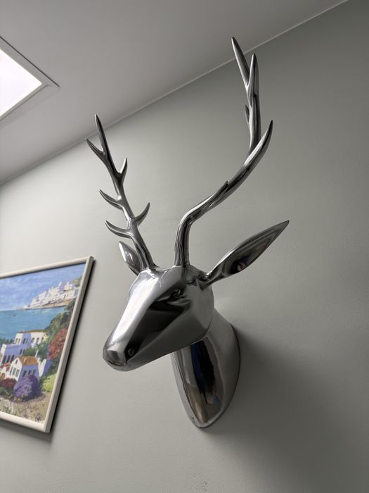 Скулптура на елен / 80-те