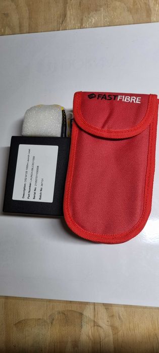 Vand diferite materiale pentru fibra optica