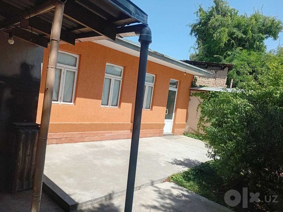 Darxonda 2 ta oila uchun hovli! 6 sotix, 5 xona