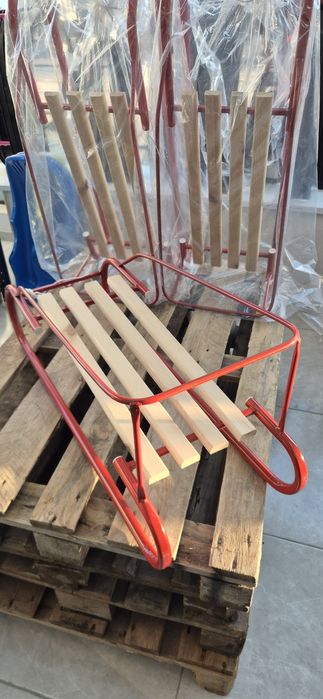 Метална детска шейна червена