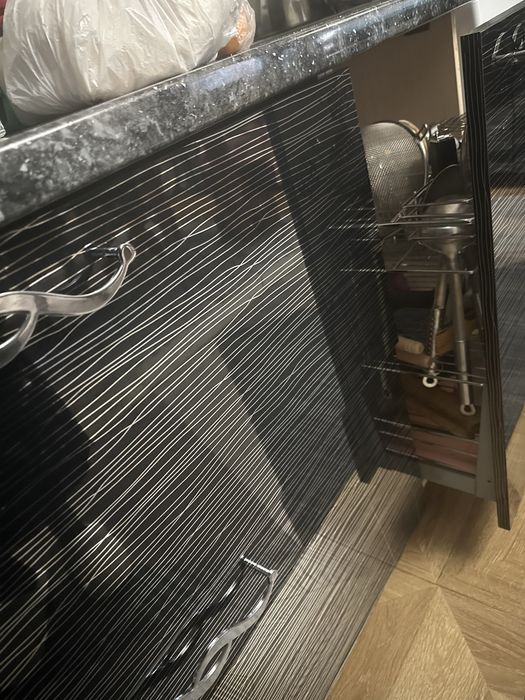 Кухенный корнитур