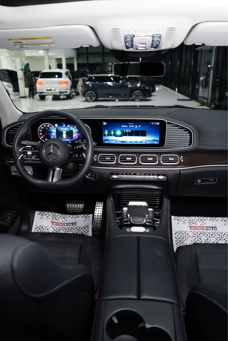 Mercedes Benz GLS450