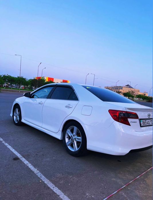Toyota Camry сатылады.